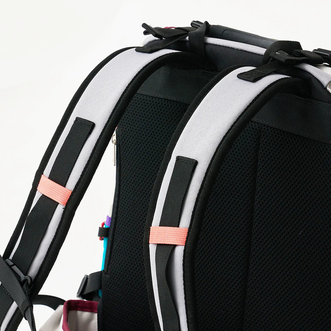 BACKORDER | Jige pet backpack - Misty Grey (2 Sizes)