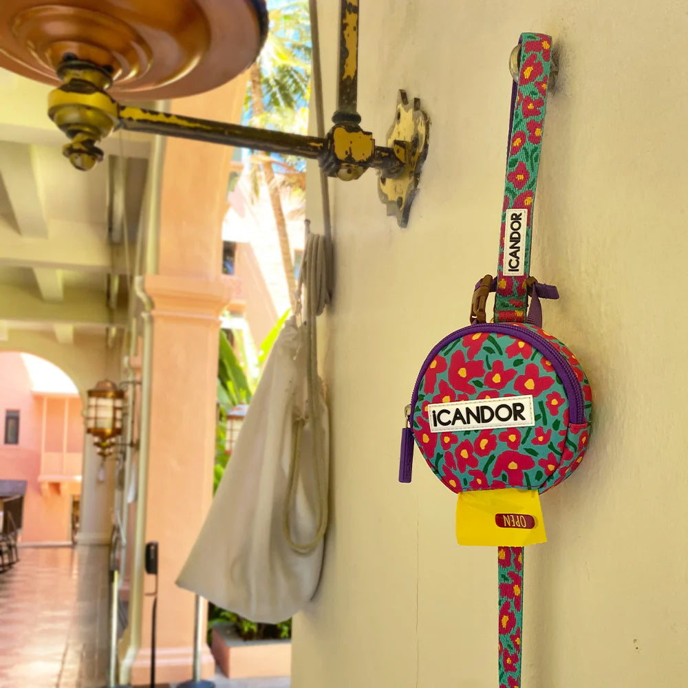 Dingle Dangle Poop Bag Carrier | Big Fish Mint