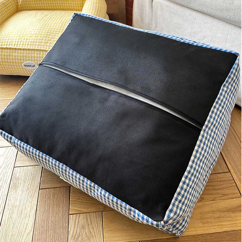 Checkered Sofa Pet Bed (2 Colours)