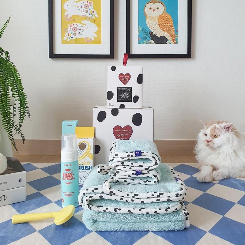 Bite Me x FINCA Dry Me Microfibre Pet Towel in Blue (2 Sizes)