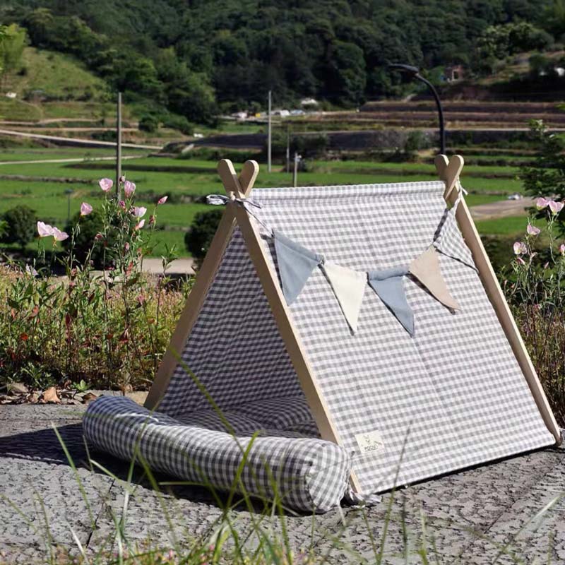 Gingham Pet Tent with Cushion