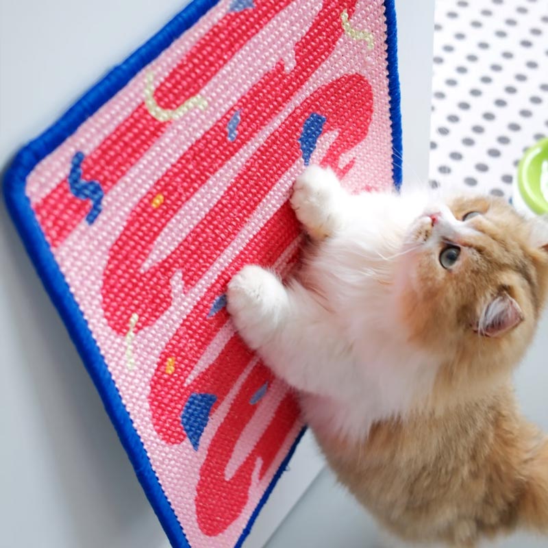 Haus of Hunt Cat Scratcher | Wiggle Wiggle