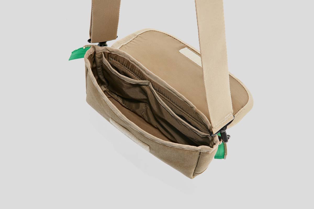 andblank Pet Carrier - Camel - CreatureLand