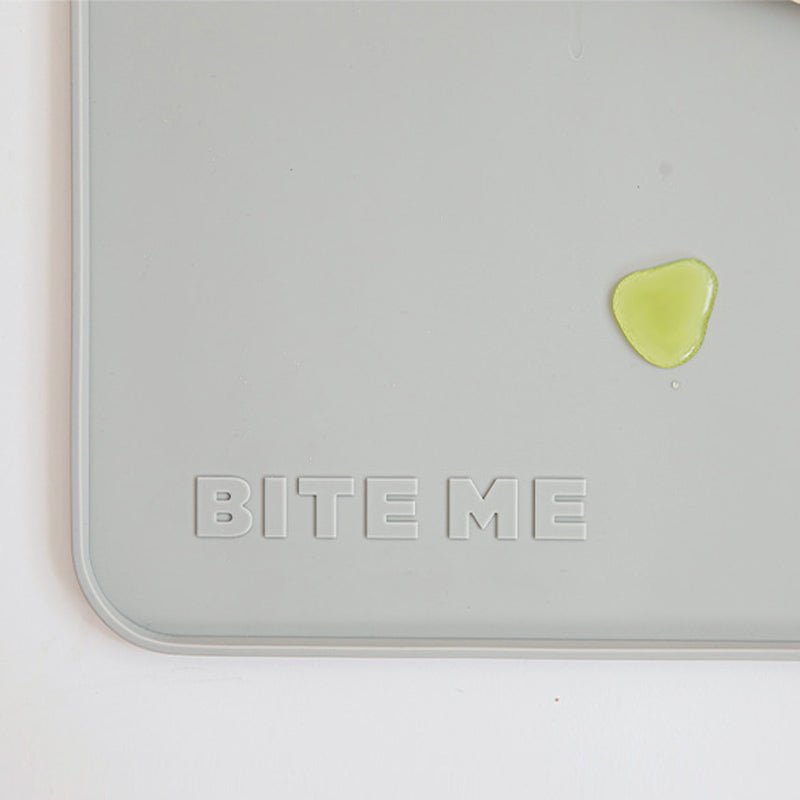 Bite Me Anti-Slip Silicone Pee Pad Mat (2 Colours) - CreatureLand