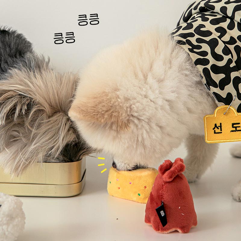 Bite Me Lunch Box Dog Toy Set - CreatureLand