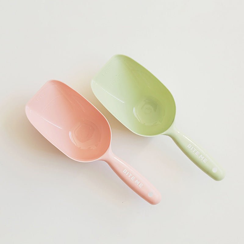 Bite Me Multipurpose Food Scoop (2 Colours) - CreatureLand