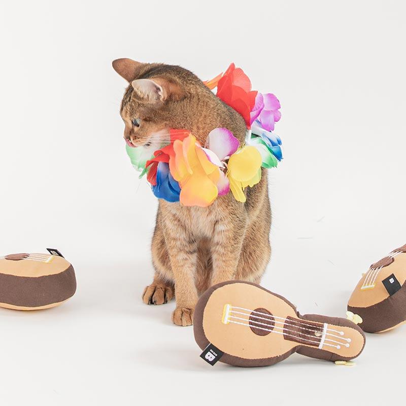 Bite Me Ukulele Matatabi Cat Toy - CreatureLand