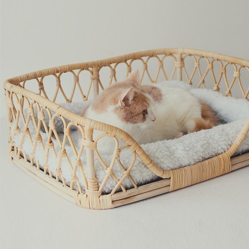 CatsCity Rattan Weave Pet Bed - CreatureLand