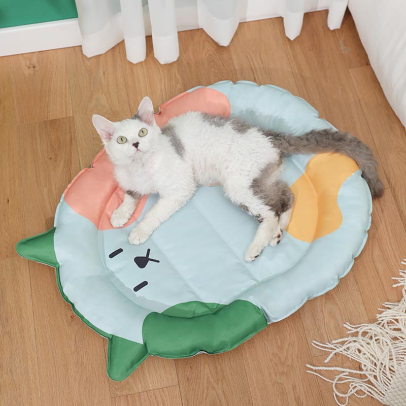 CreatureLand Madden Cat-Shaped Cooling Mat - CreatureLand