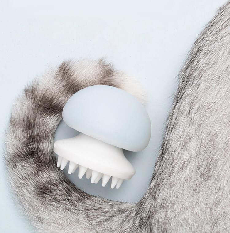 Furrytail Jellyfish Massage Brush - CreatureLand