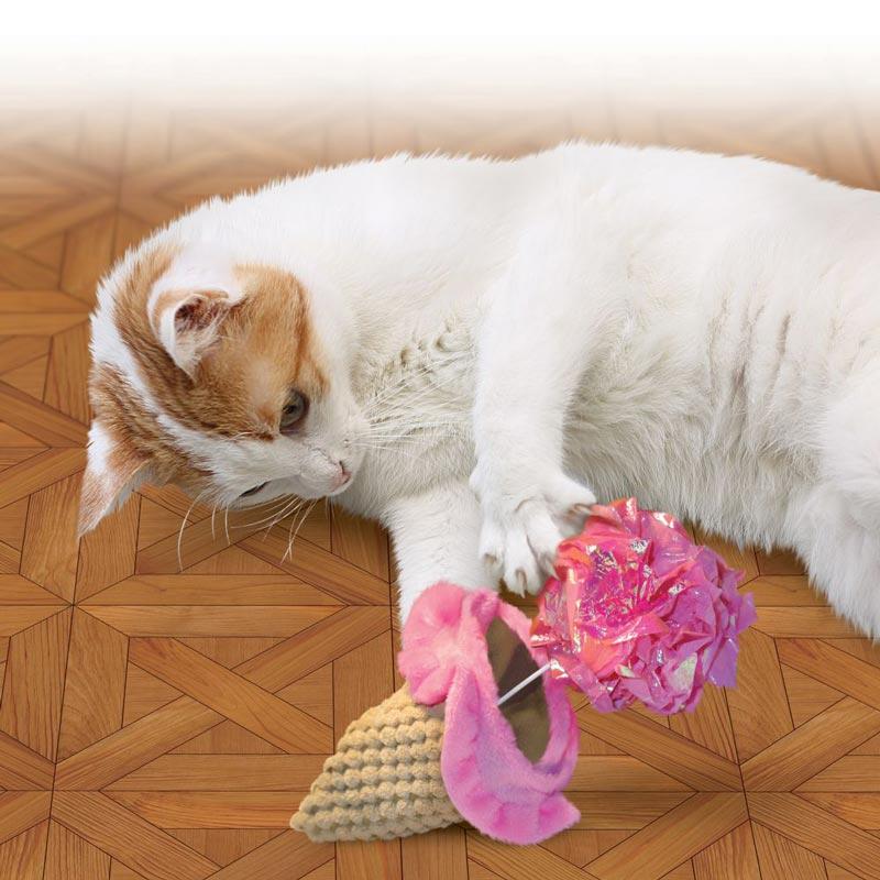 KONG® Crackles Scoopz Assorted Catnip Toy (2 Colours) - CreatureLand