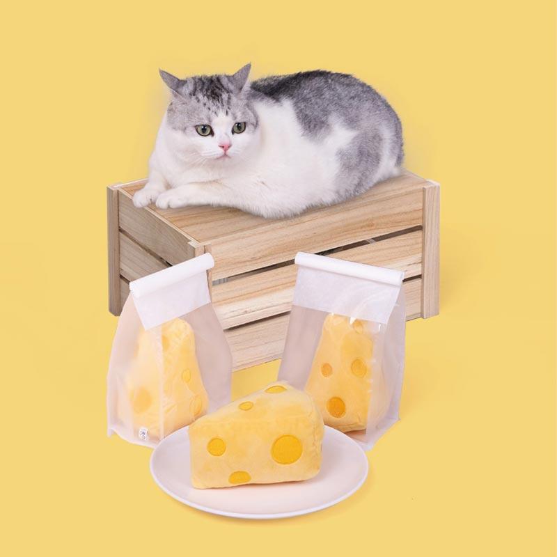 PurLab Cheese Catnip Toy - CreatureLand