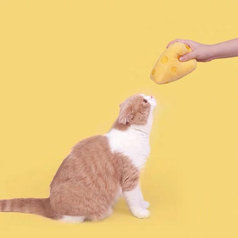 PurLab Cheese Catnip Toy - CreatureLand