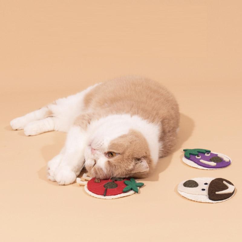 PurLab Veggie Dental Catnip Toy (3 Designs) - CreatureLand