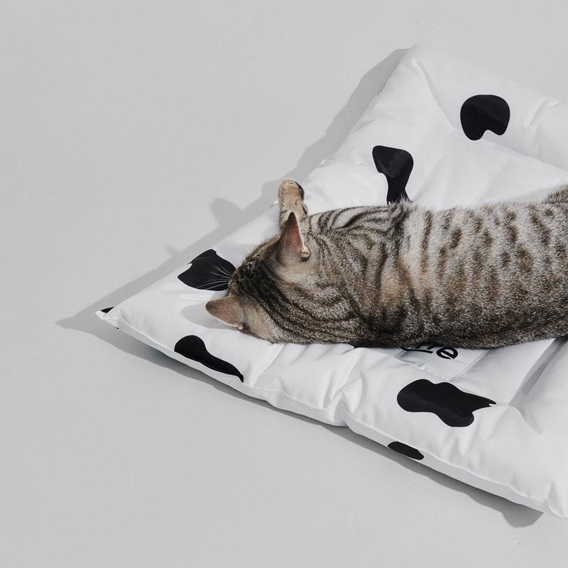 Purrre Moo Cooling Mat - CreatureLand