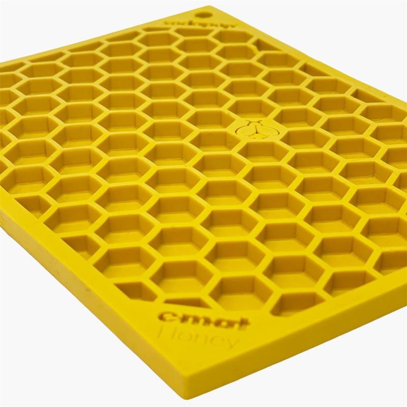 Sodapup Enrichment Licking Mat - Honeycomb - CreatureLand