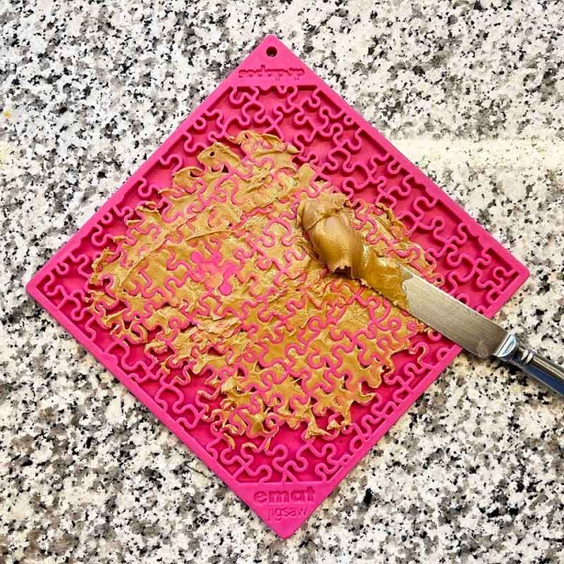 Sodapup Enrichment Licking Mat - Jigsaw (Pink) - CreatureLand