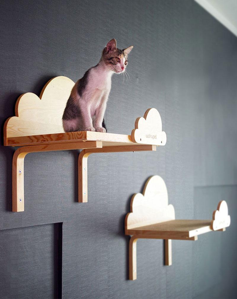 Wakupet Wooden Cloud Cat Scratcher - CreatureLand