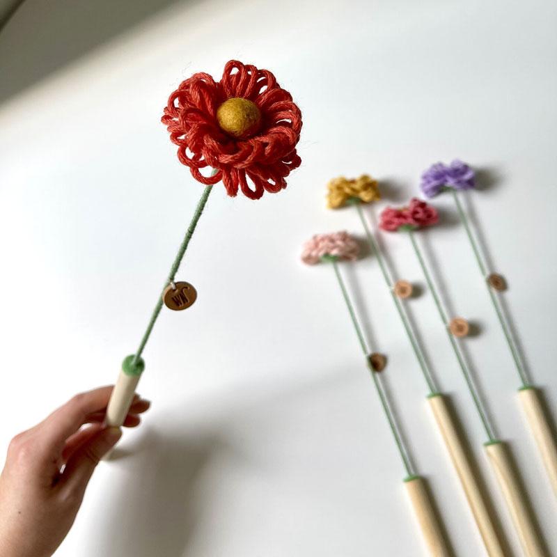 Wetnose Flower Blossom Cat Wand (5 Colours) - CreatureLand