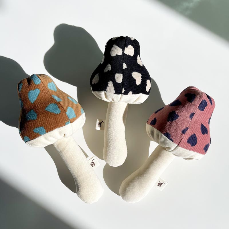 Wetnose [PREORDER] Toadstool Catnip Toy (3 Colours) - CreatureLand