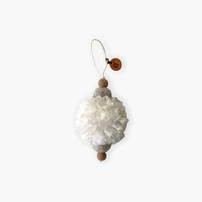 Wetnose Wool Ornament Cat Teaser Toy - White - CreatureLand