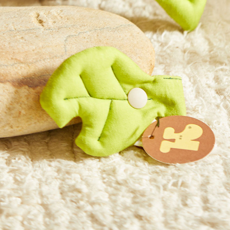 Baby Leaf Pet Collar Clip