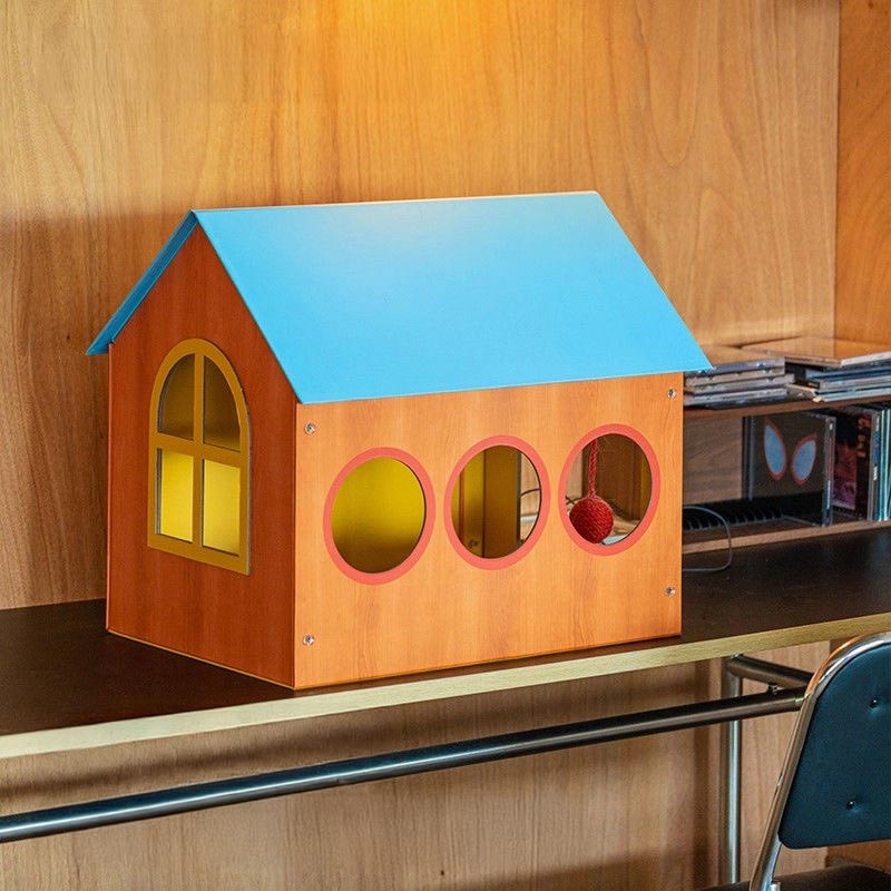Retro Playhouse Cat House Scratcher