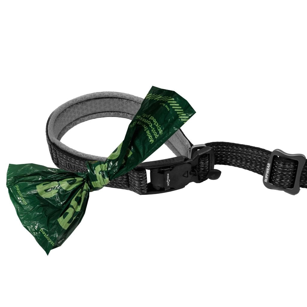 Ridgeline™ Reflective Hands-Free Dog Leash with Auto-Locking Clip | Obsidian Black