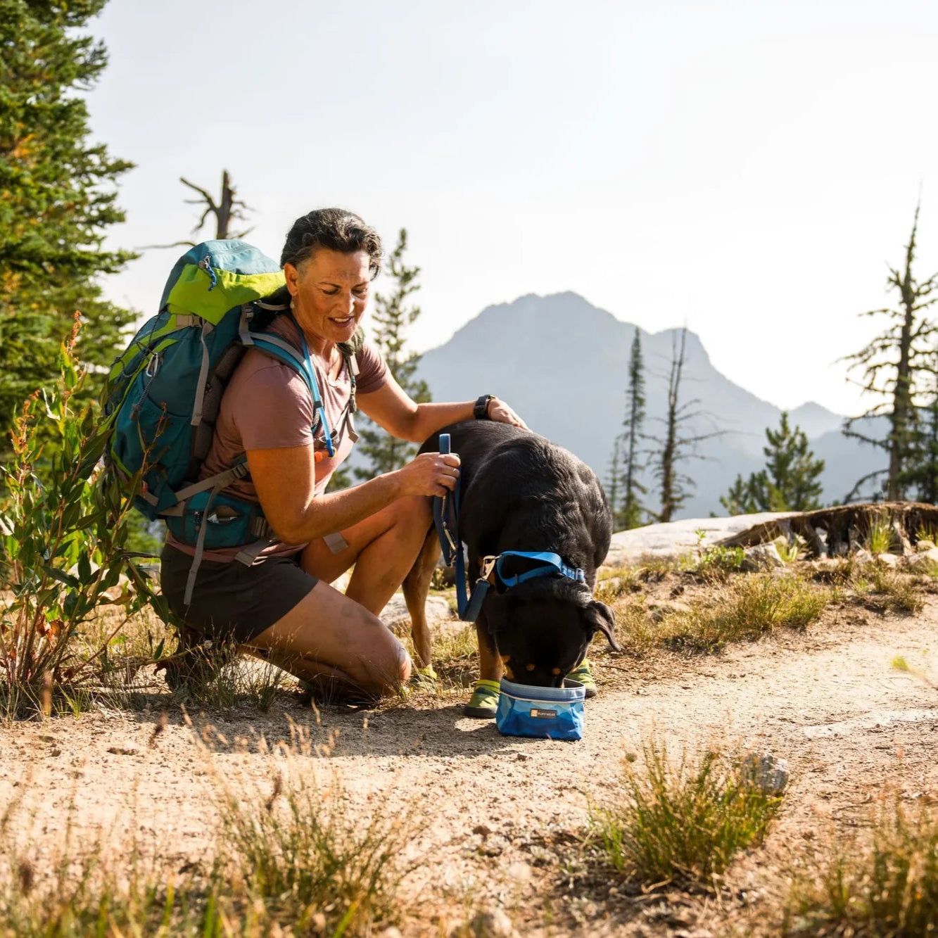 Quencher™ Packable Dog Bowl (2 Colours)