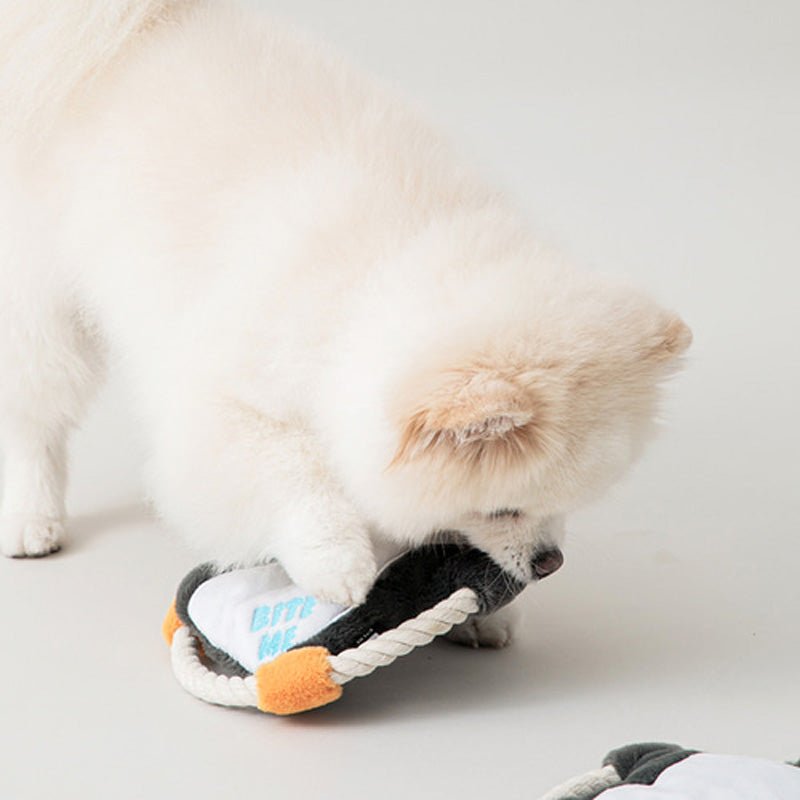 Bite Me Penguin Rope Tug Toy - CreatureLand