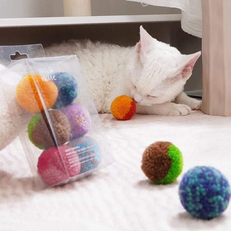 Cat yarn ball hotsell