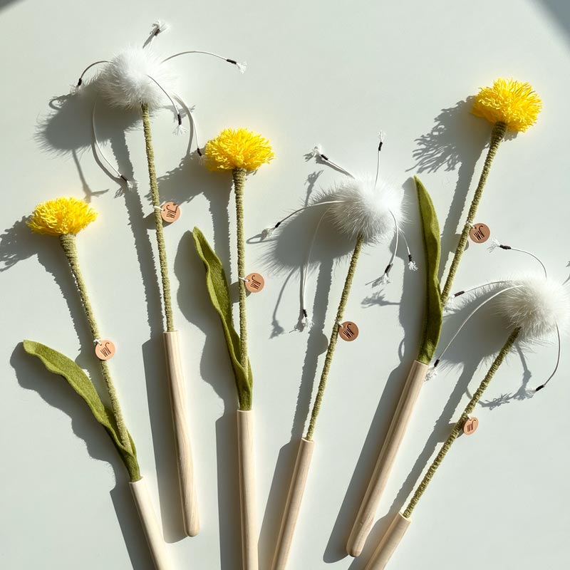 Wetnose Dandelion Cat Wand (2 Designs) - CreatureLand