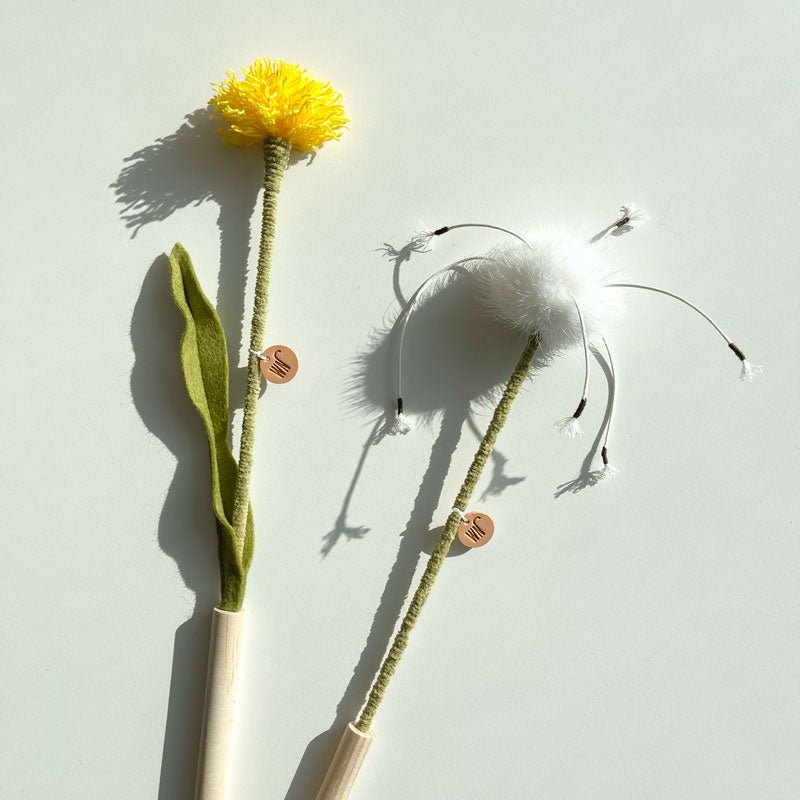 Wetnose Dandelion Cat Wand (2 Designs) - CreatureLand