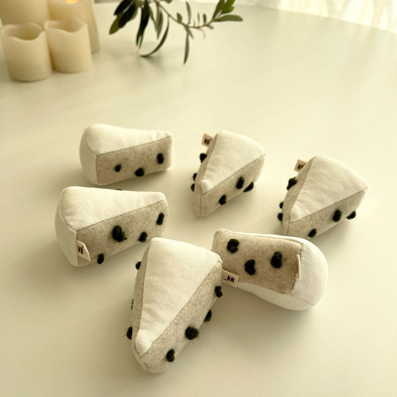 Wetnose Wine & Cheese Platter Catnip Toys (7 Designs) - CreatureLand