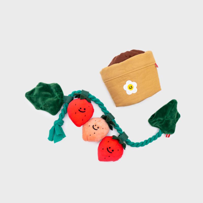 BACON Strawberry Tug Toy - CreatureLand