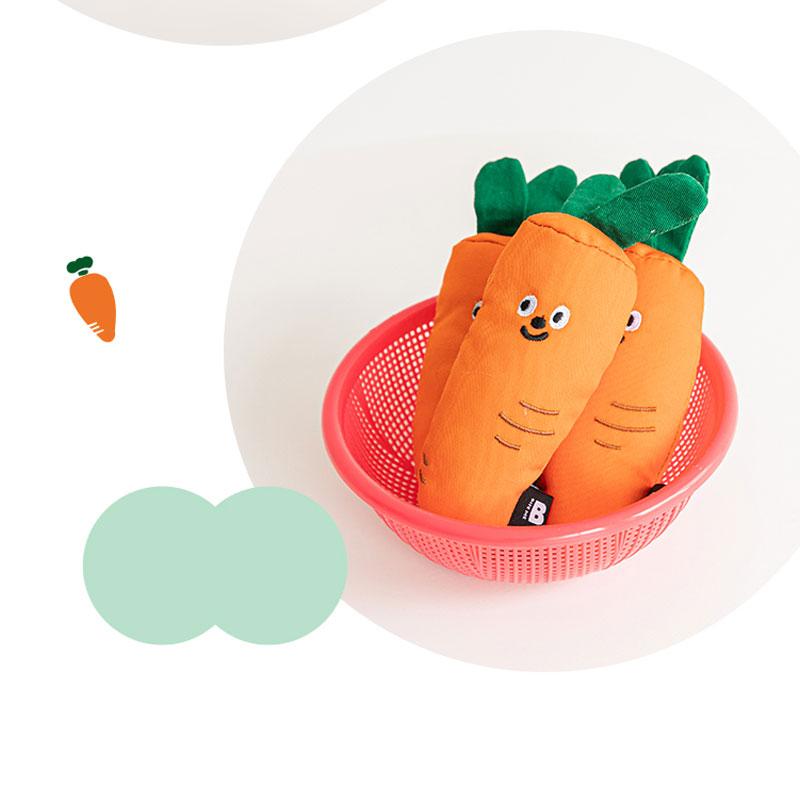 Bite Me Carrot Matatabi Cat Toy - CreatureLand