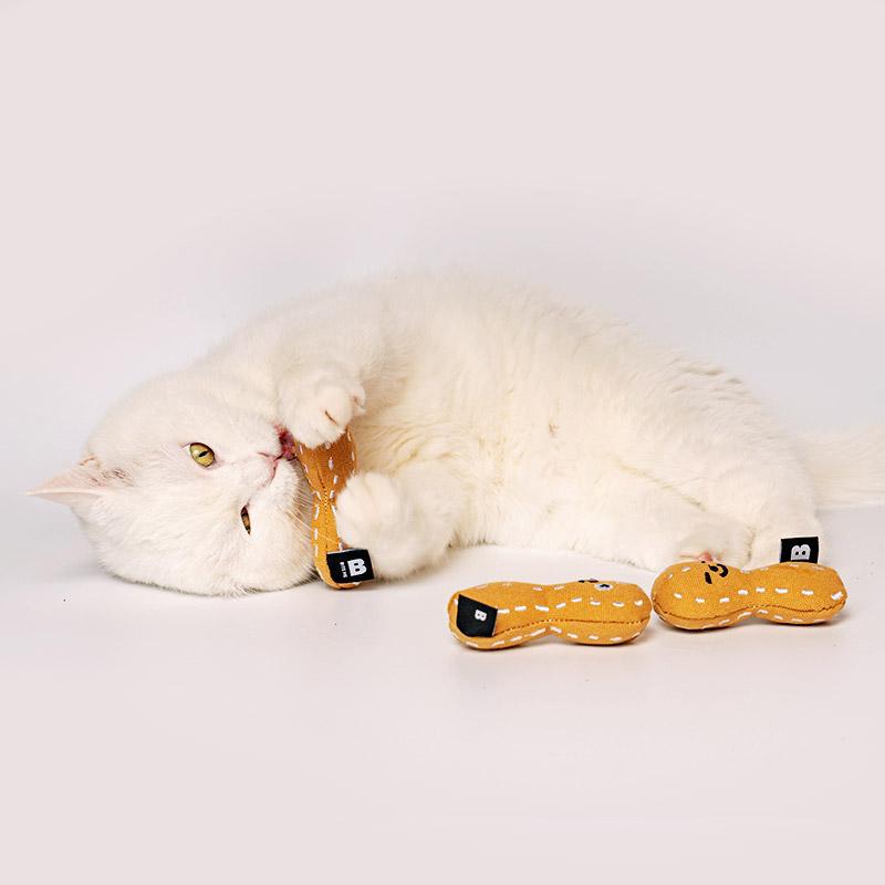 Bite Me Peanut Catnip Cat Toy (Set of 3) - CreatureLand