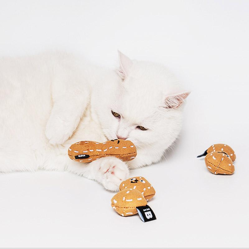 Bite Me Peanut Catnip Cat Toy (Set of 3) - CreatureLand