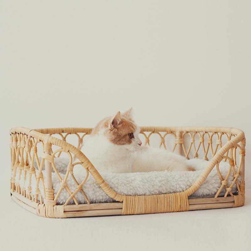 CatsCity Rattan Weave Pet Bed - CreatureLand