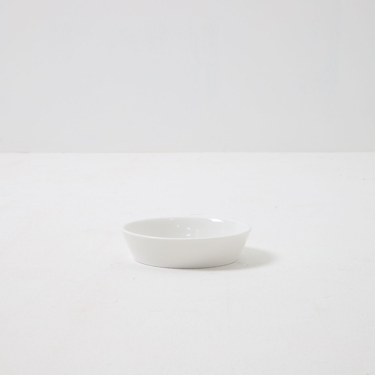 Inherent Oreo Table White - Tall Small - CreatureLand