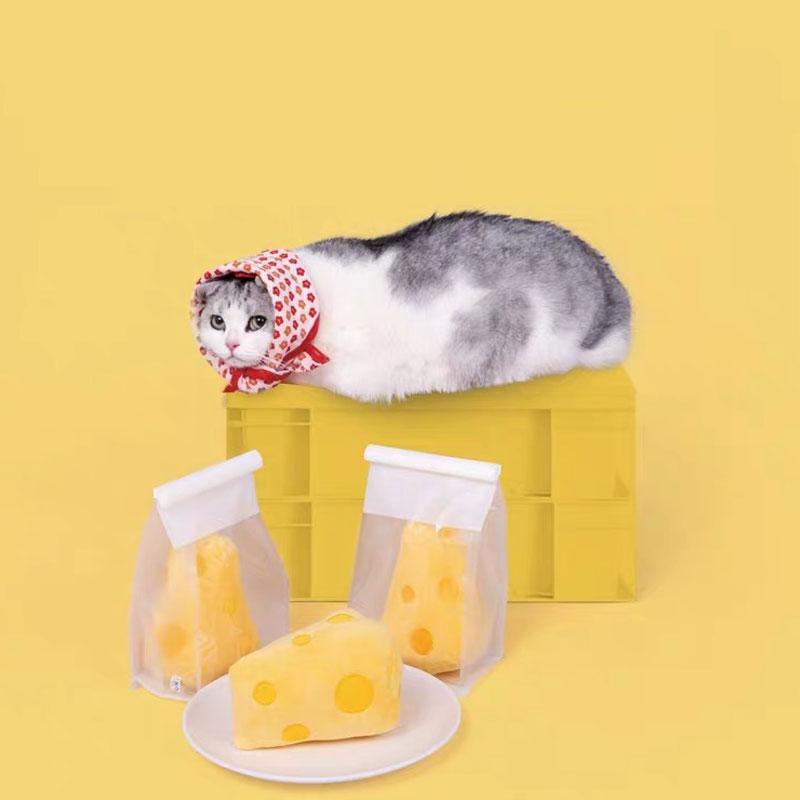 PurLab Cheese Catnip Toy - CreatureLand