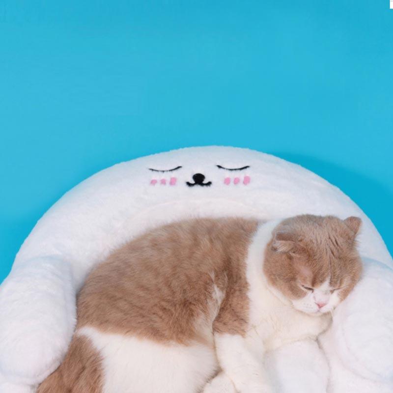 PurLab Seal Pet Bed - CreatureLand