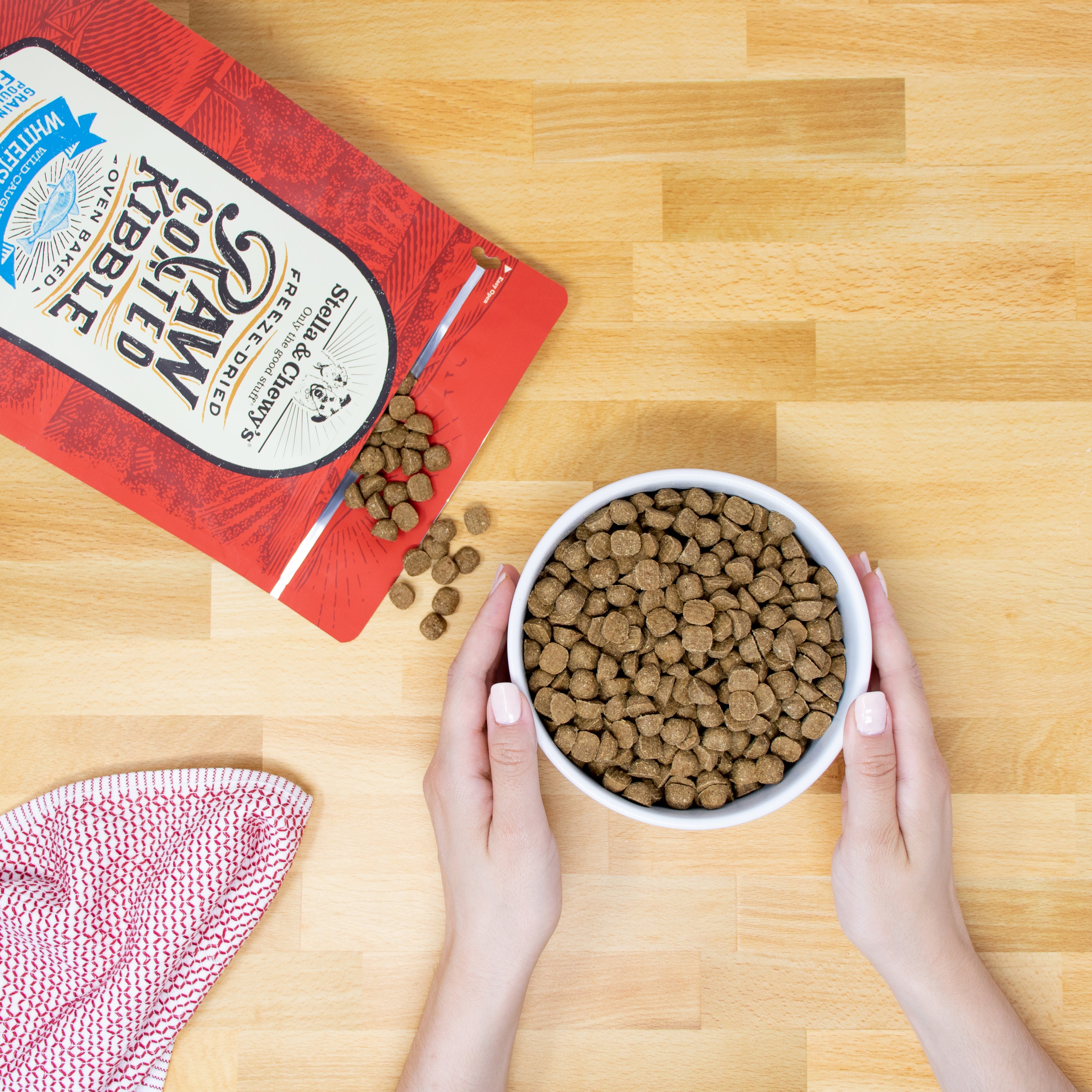 Stella raw hotsell coated kibble