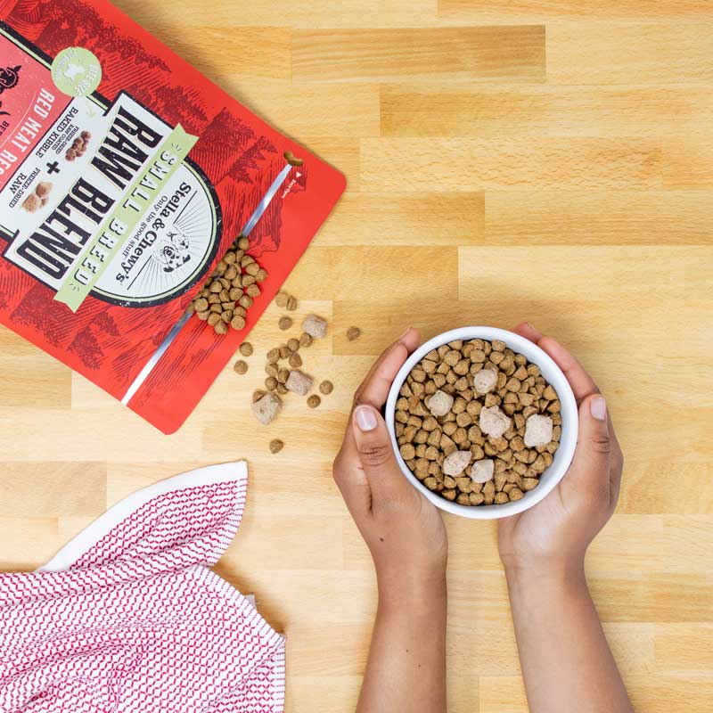 Stella & chewy's raw shop blend red meat recipe kibble