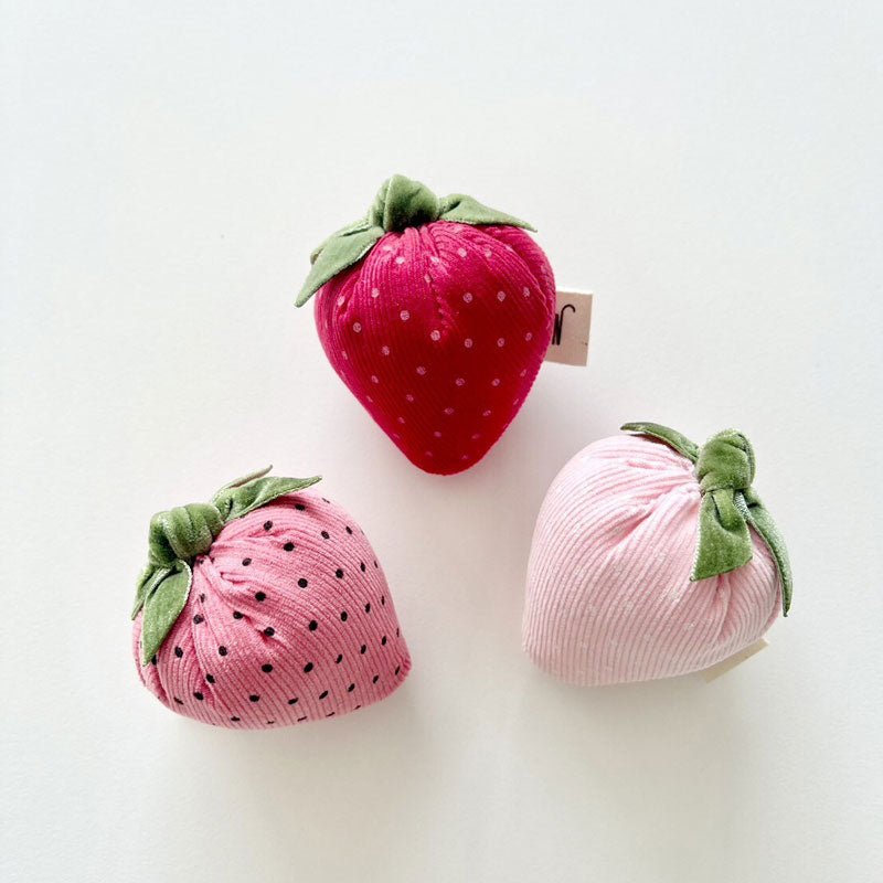 Wetnose [PRE-ORDER] Strawberry Catnip Toy (Set of 3) - CreatureLand