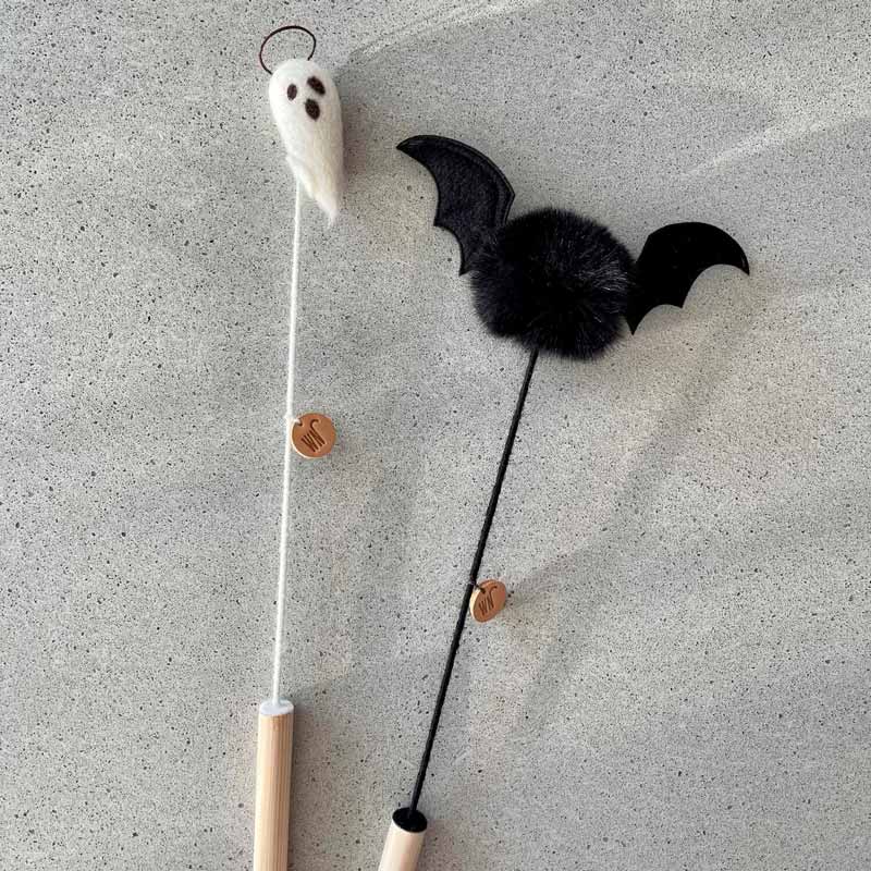 Wetnose [PRE-ORDER] Vampire Bat Cat Teaser - CreatureLand