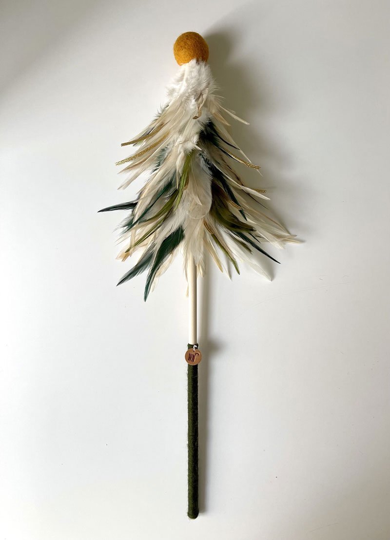 Wetnose White Tree Feather Cat Teaser - CreatureLand